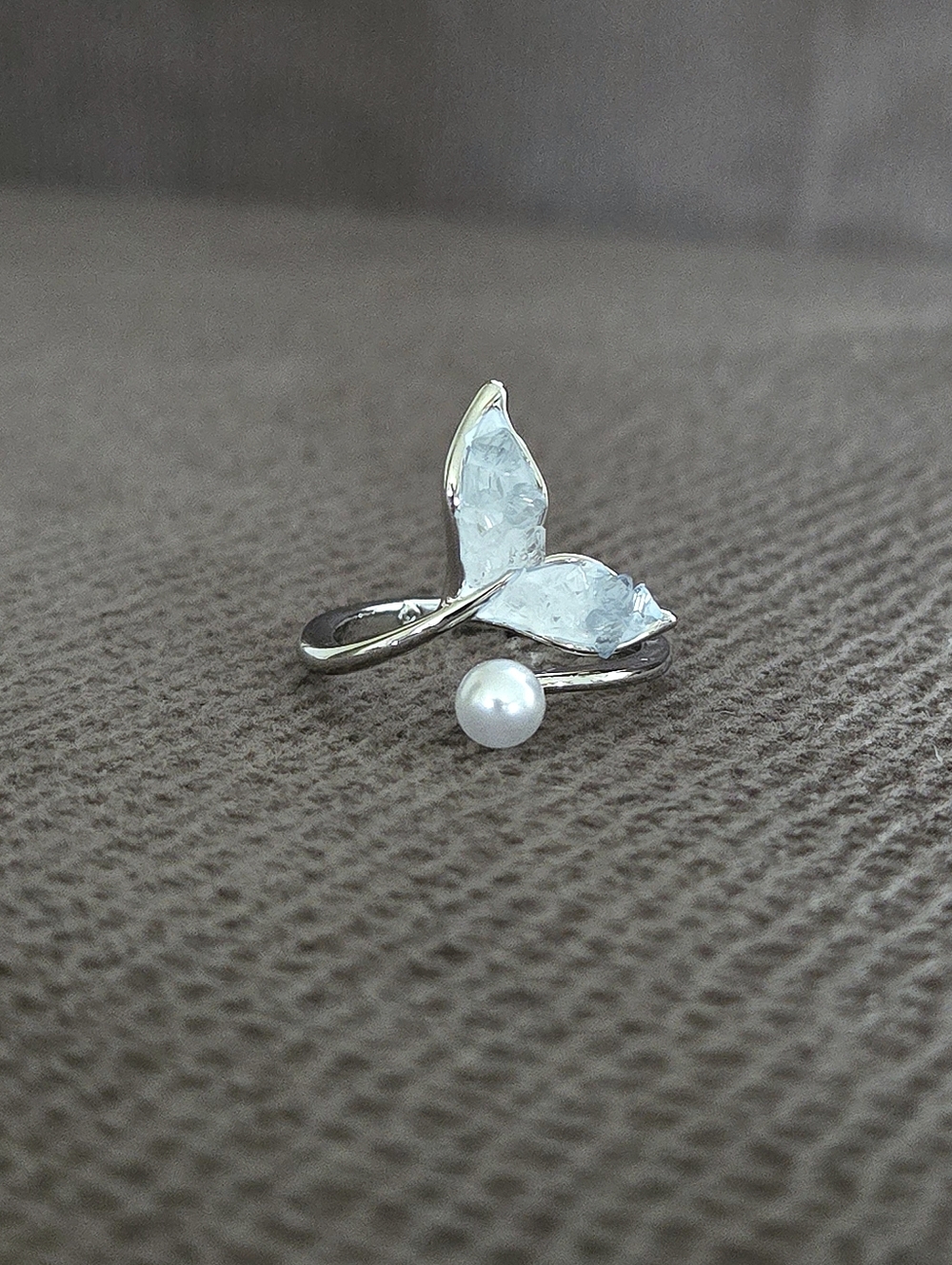 La Meno Druzy Fluke (Whale's🐋 Tail) and Freshwater Pearl Bypass Ring💍 - NIB - Picture 4 of 16